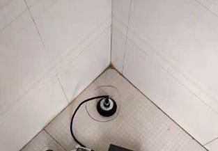 罗城卫生间漏水维修之 loft 夹层储藏室毗邻暗管渗水哪家好，推荐诚匠小爱修缮
